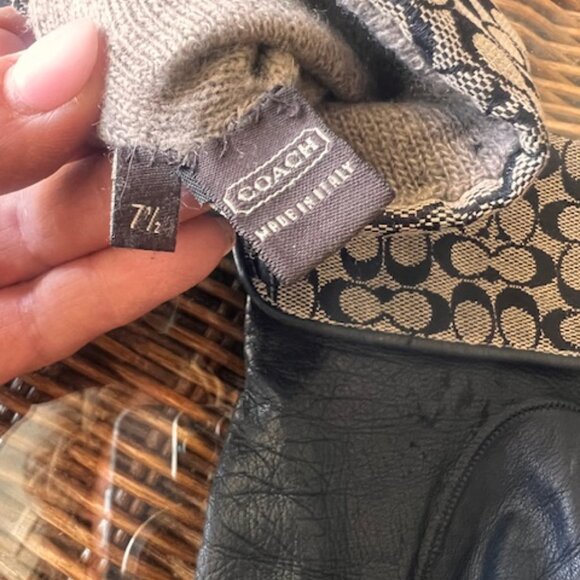 Buttersoft Black Leather COACH Gloves w/Signature Fabric Cuffs ~ size Medium - Picture 3 of 3